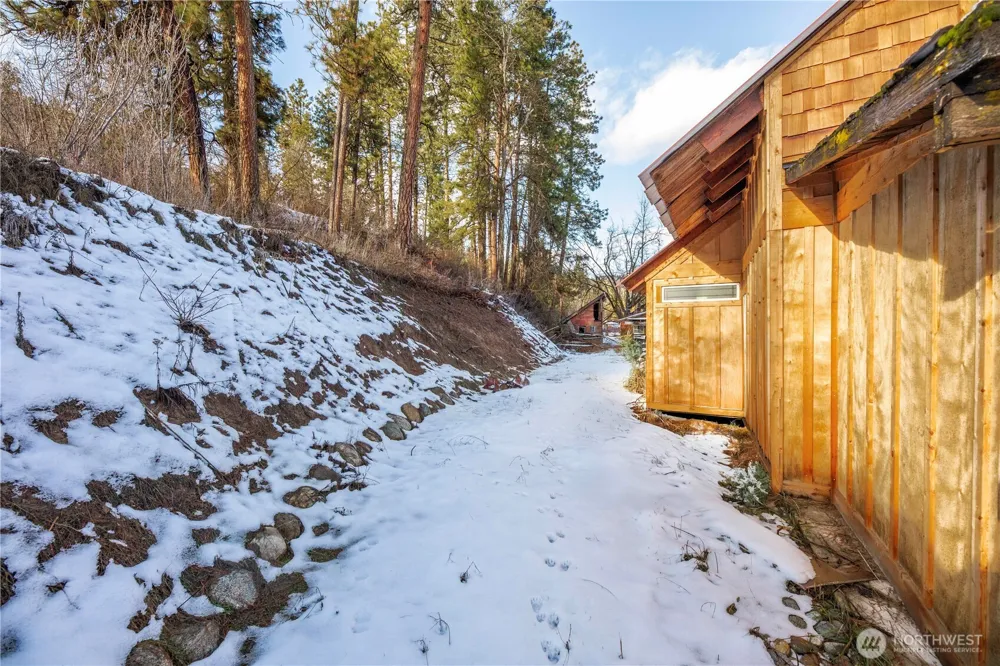 5552 Campbell Road Peshastin, WA 98847