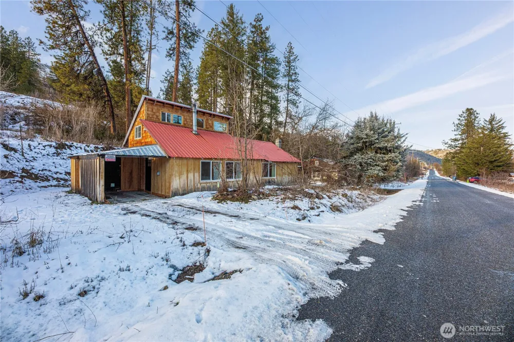 5552 Campbell Road Peshastin, WA 98847
