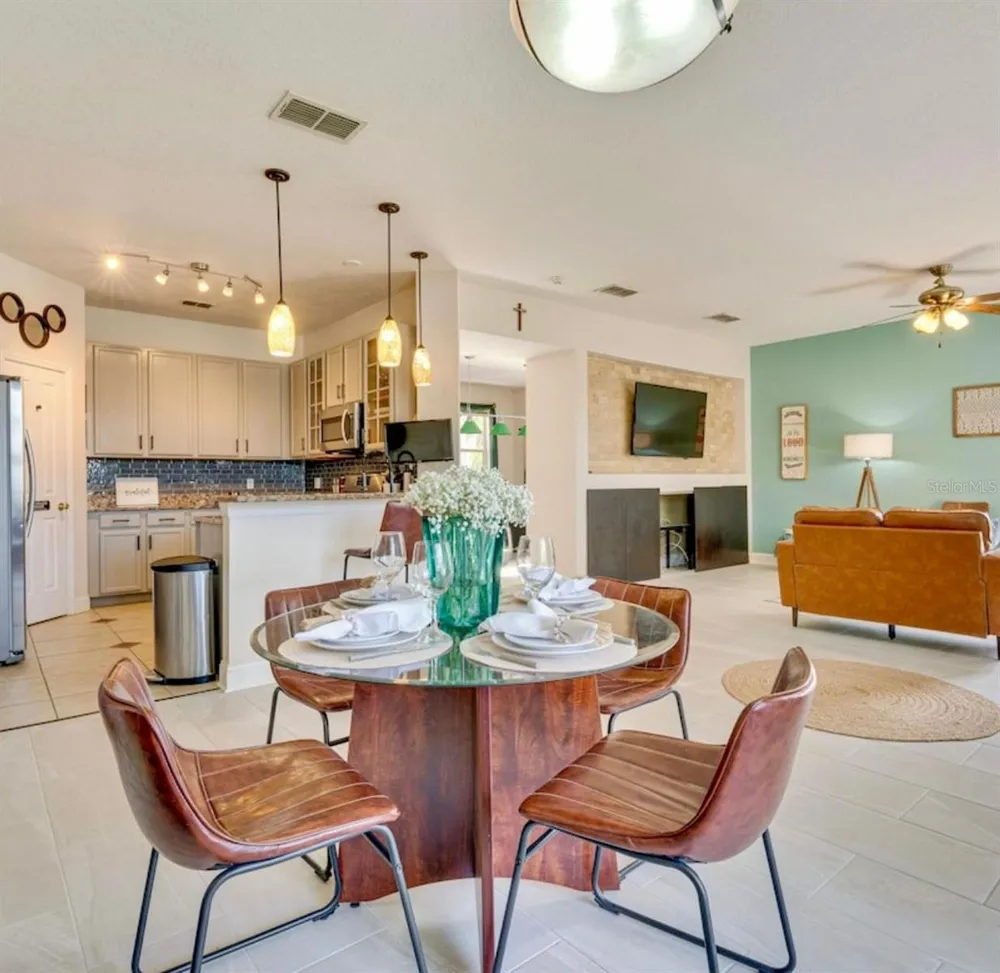 345 SONJA CIRCLE Davenport, FL 33897