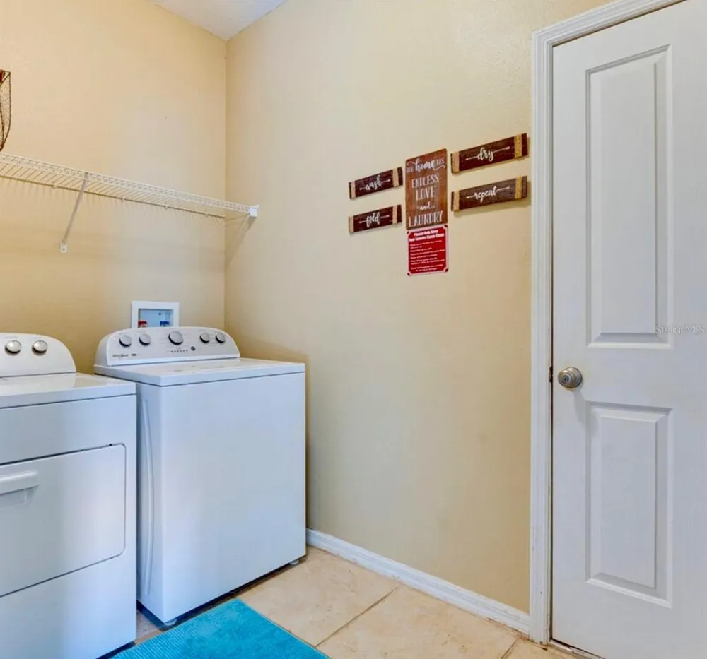 345 SONJA CIRCLE Davenport, FL 33897