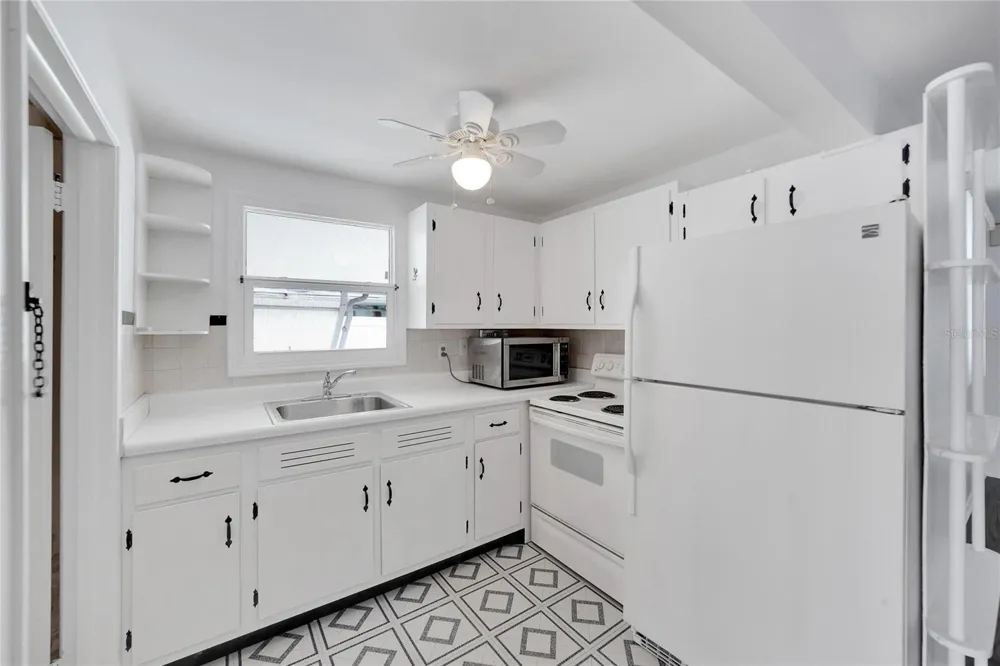 12093 104TH LANE Largo, FL 33773