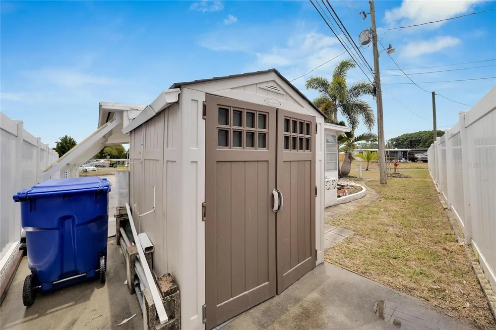 12093 104TH LANE Largo, FL 33773