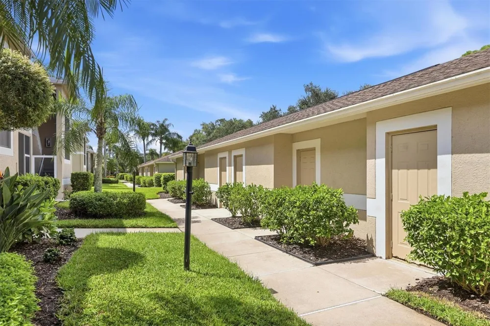 5221 MAHOGANY RUN AVENUE #224 Sarasota, FL 34241