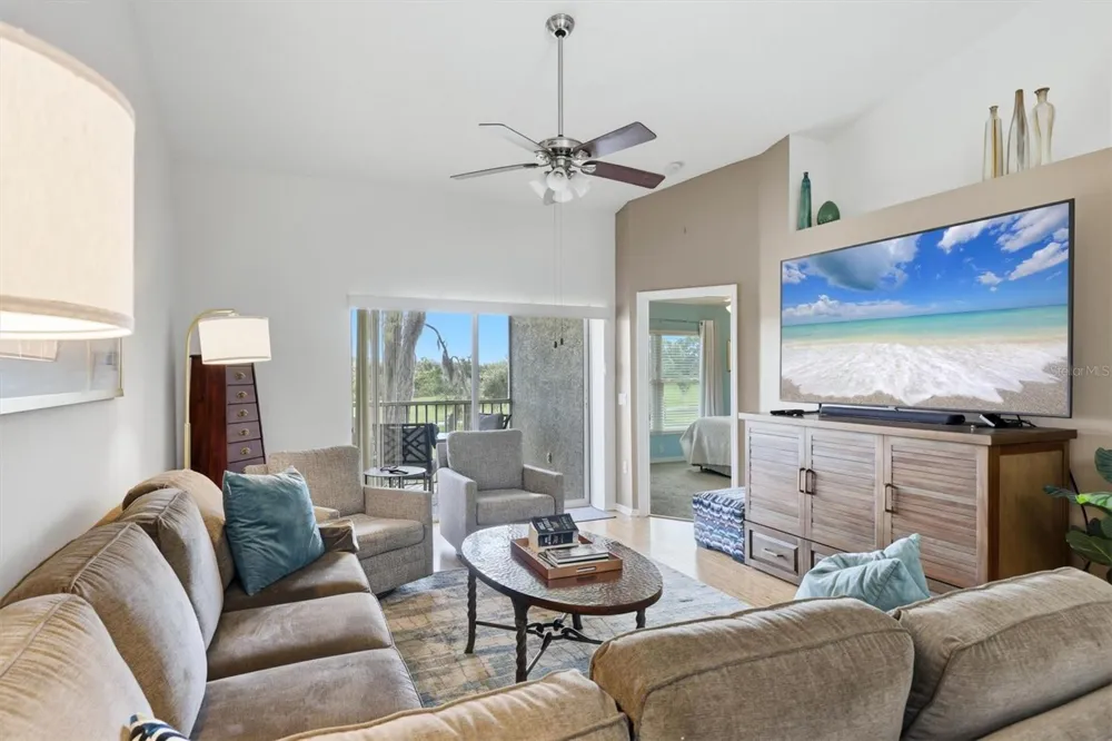 5221 MAHOGANY RUN AVENUE #224 Sarasota, FL 34241