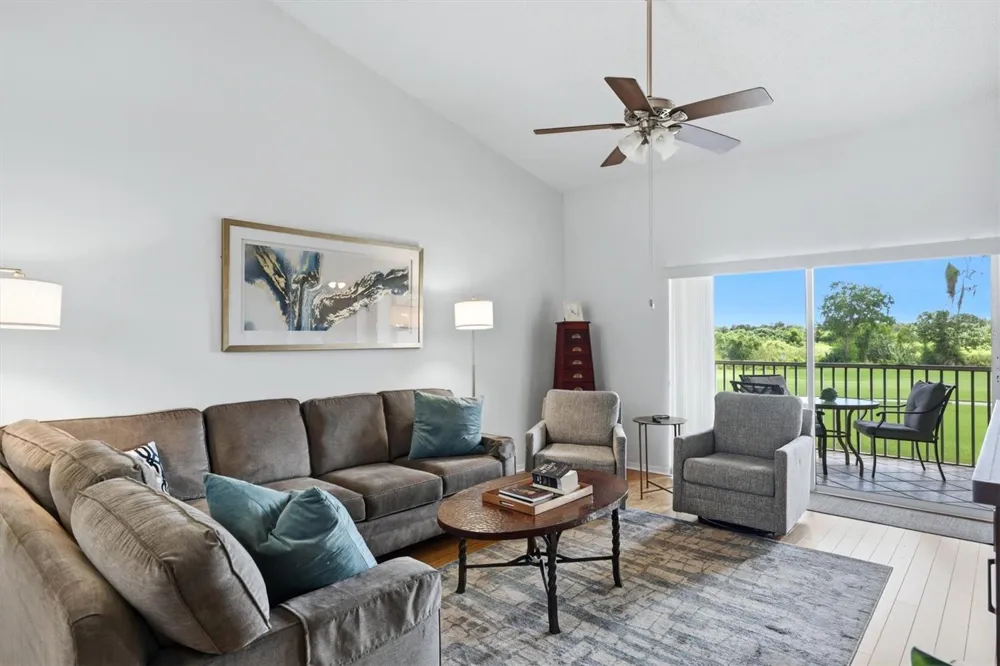 5221 MAHOGANY RUN AVENUE #224 Sarasota, FL 34241