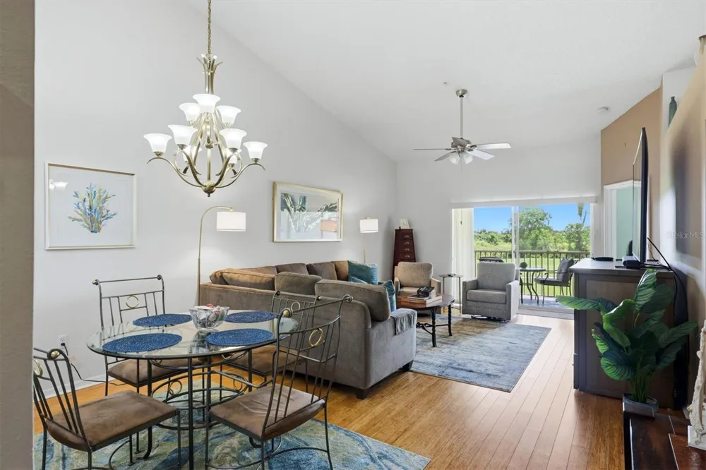 5221 MAHOGANY RUN AVENUE #224 Sarasota, FL 34241