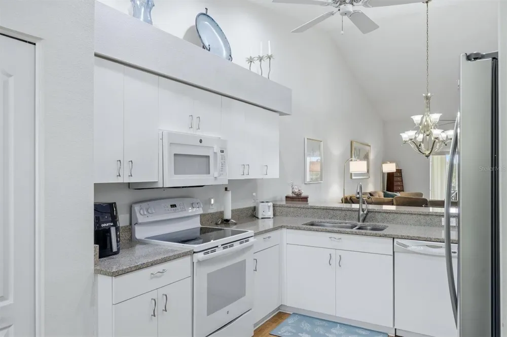5221 MAHOGANY RUN AVENUE #224 Sarasota, FL 34241