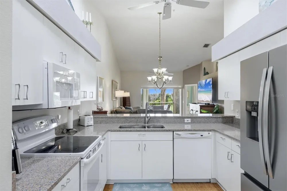 5221 MAHOGANY RUN AVENUE #224 Sarasota, FL 34241