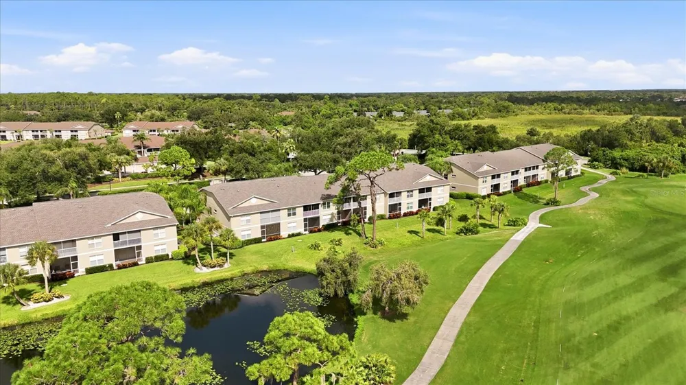 5221 MAHOGANY RUN AVENUE #224 Sarasota, FL 34241