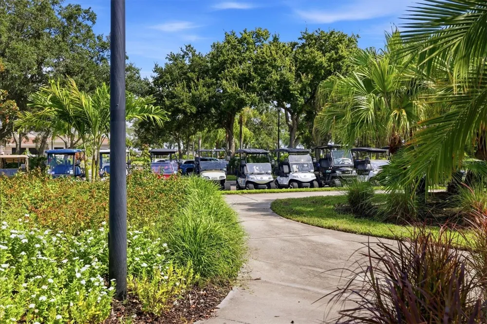 5221 MAHOGANY RUN AVENUE #224 Sarasota, FL 34241