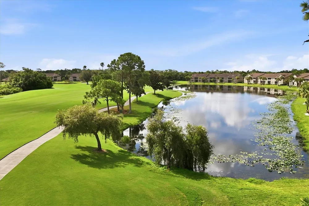 5221 MAHOGANY RUN AVENUE #224 Sarasota, FL 34241