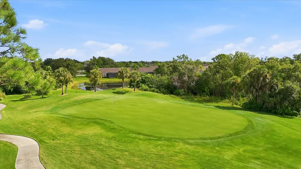 5221 MAHOGANY RUN AVENUE #224 Sarasota, FL 34241