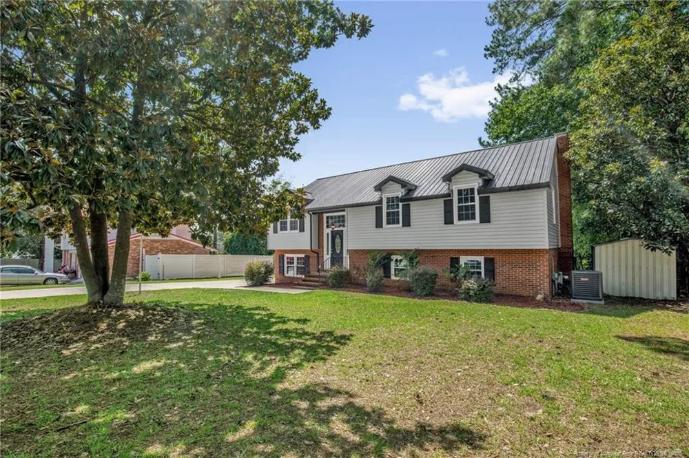 3614 Lakeshore Drive Hope Mills, NC 28348