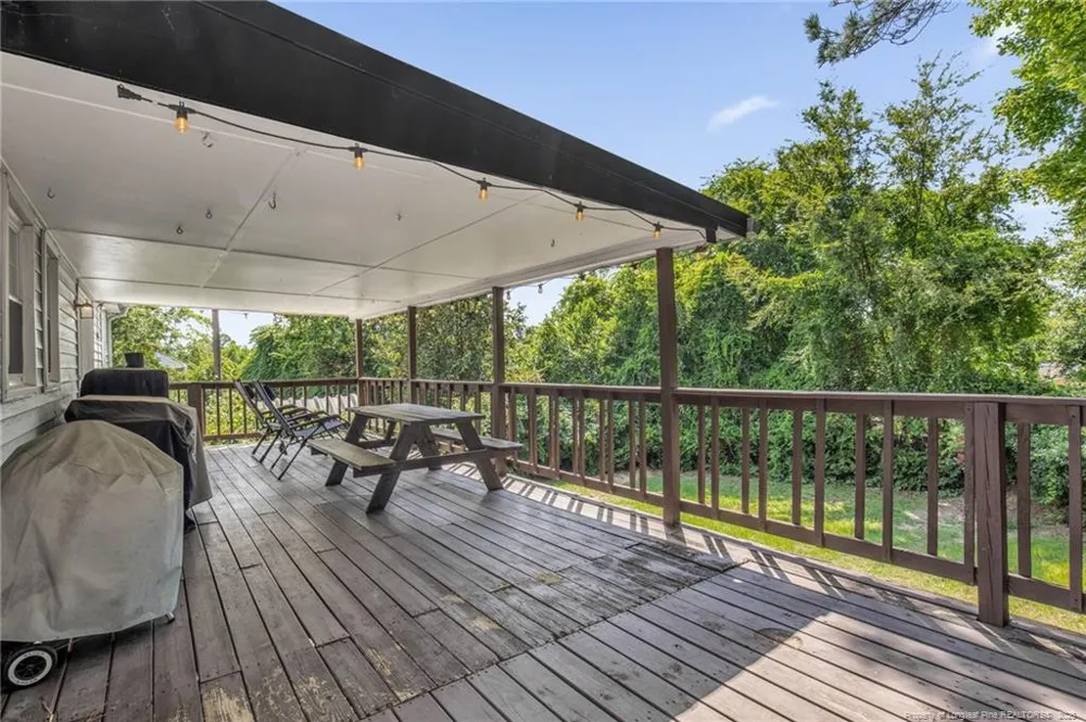 3614 Lakeshore Drive Hope Mills, NC 28348