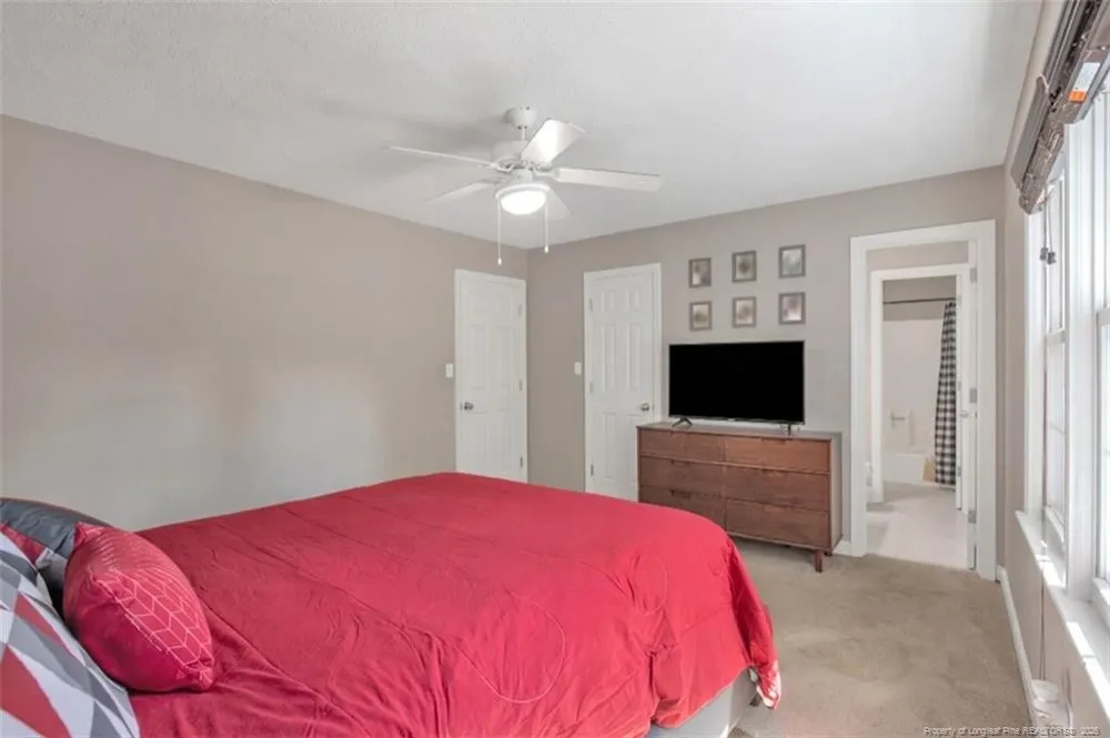 3614 Lakeshore Drive Hope Mills, NC 28348
