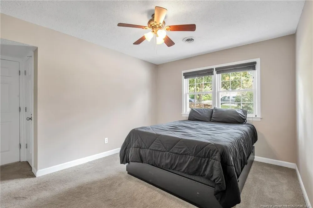 3614 Lakeshore Drive Hope Mills, NC 28348