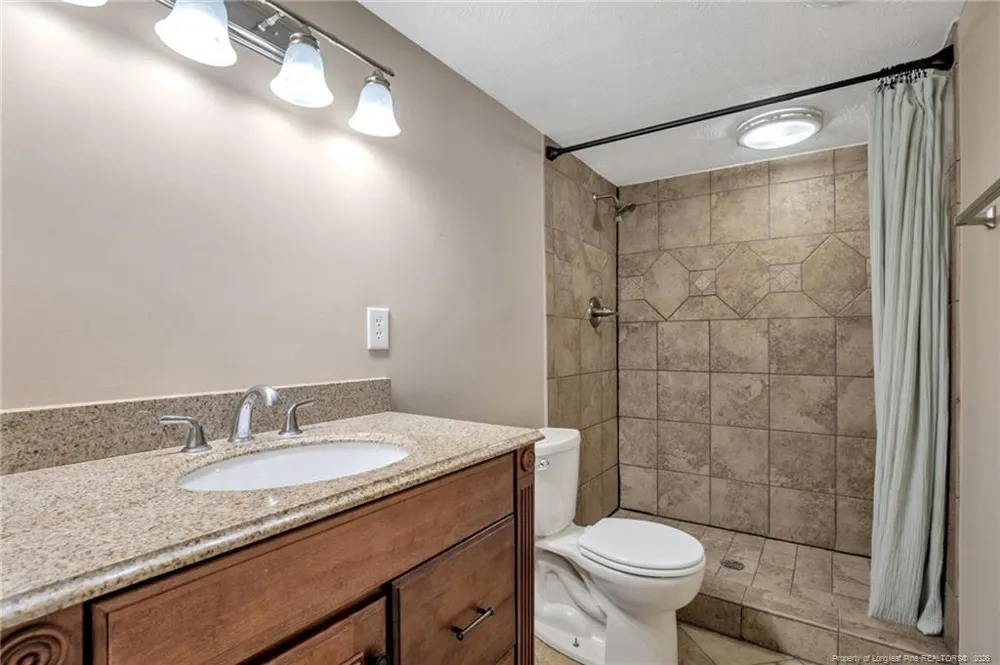 3614 Lakeshore Drive Hope Mills, NC 28348