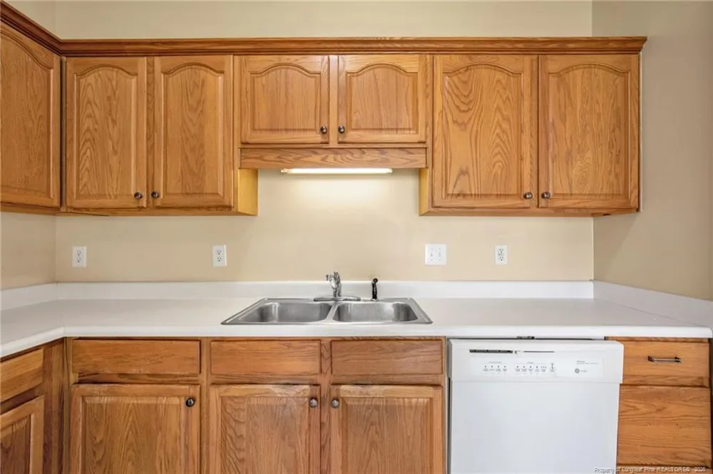 1532 Laurel Oak Drive Fayetteville, NC 28314
