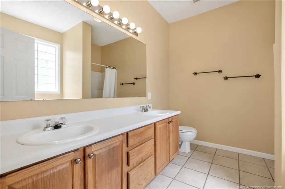 1532 Laurel Oak Drive Fayetteville, NC 28314