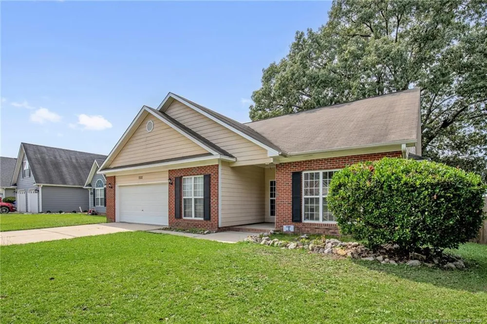 1532 Laurel Oak Drive Fayetteville, NC 28314
