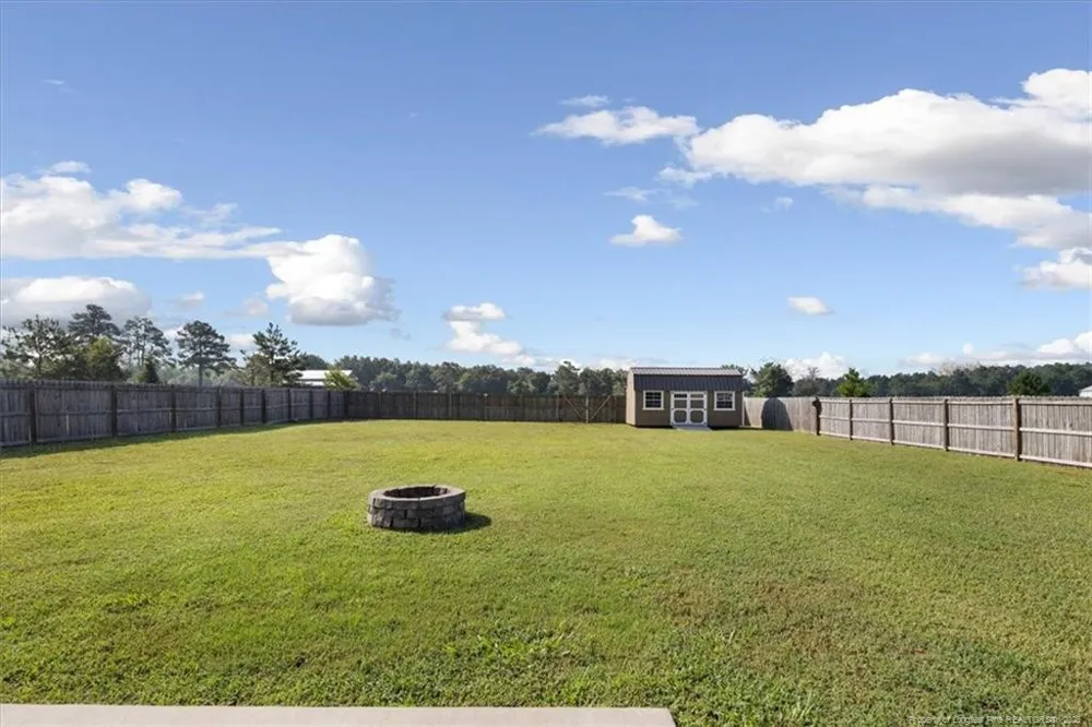 5076 Phillipi Church Road Raeford, NC 28376