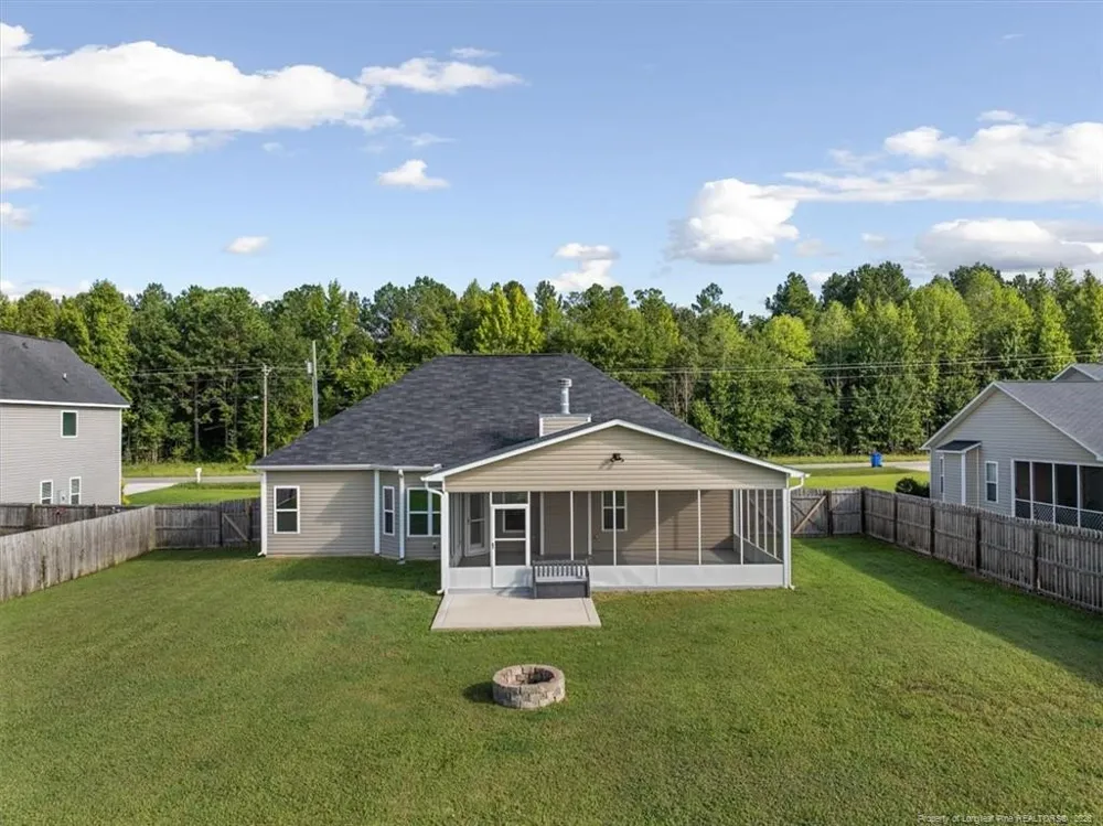 5076 Phillipi Church Road Raeford, NC 28376