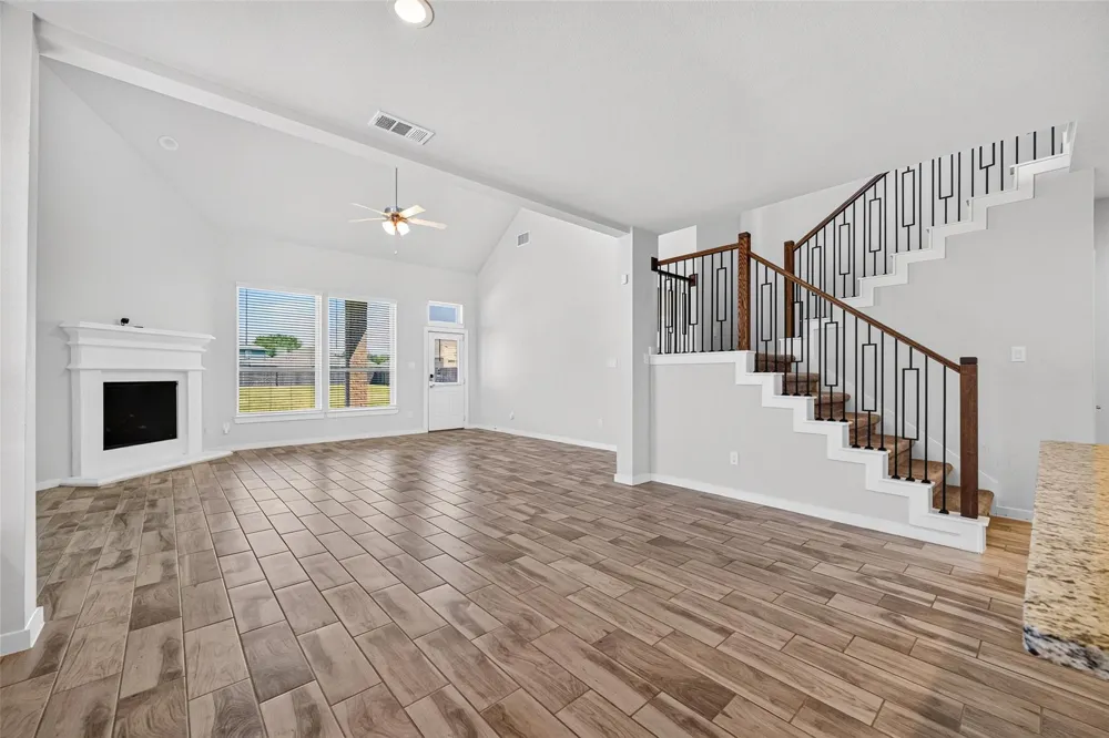 11319 Youngquist Drive Mont Belvieu, TX 77535