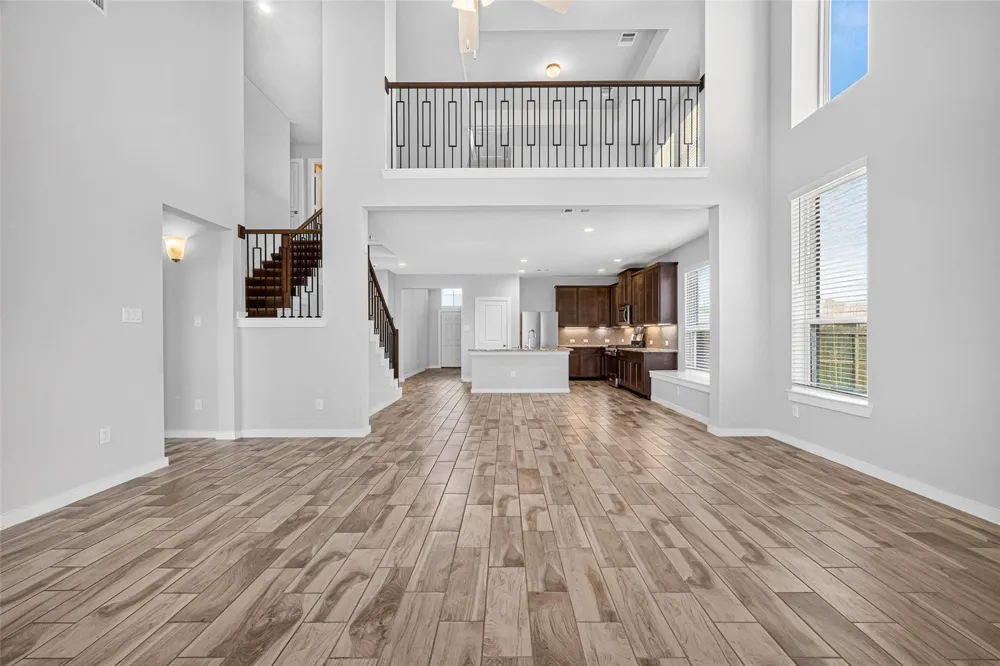 11319 Youngquist Drive Mont Belvieu, TX 77535