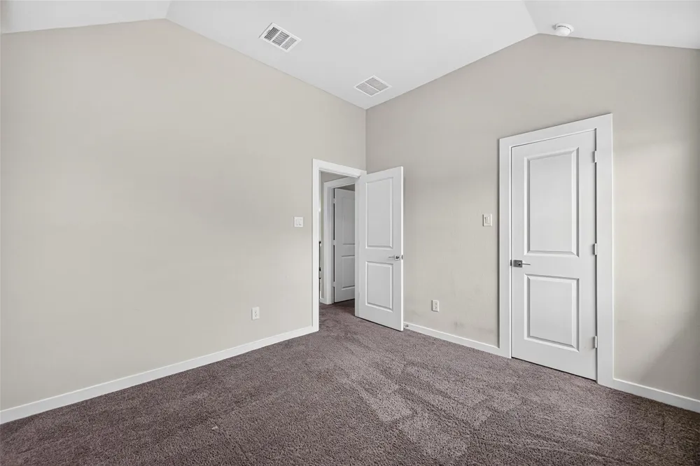 11319 Youngquist Drive Mont Belvieu, TX 77535