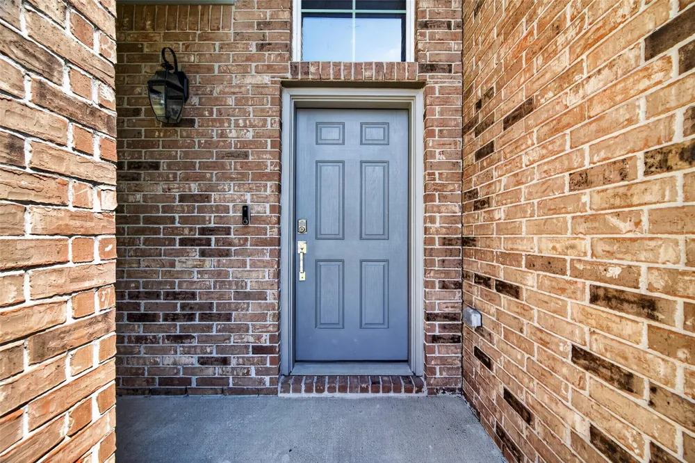 11319 Youngquist Drive Mont Belvieu, TX 77535