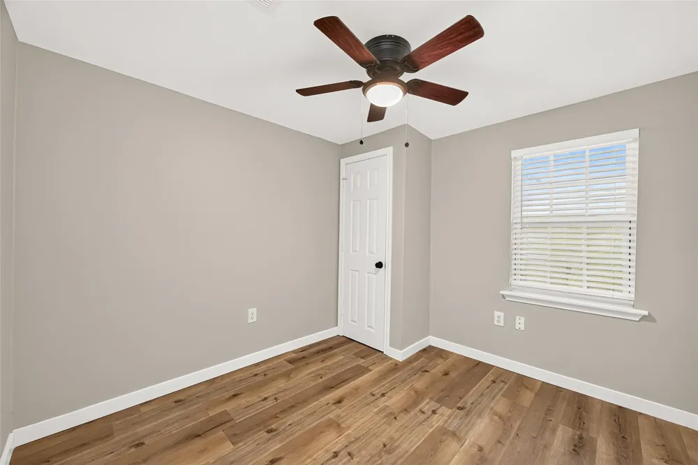111 4th Street La Porte, TX 77571
