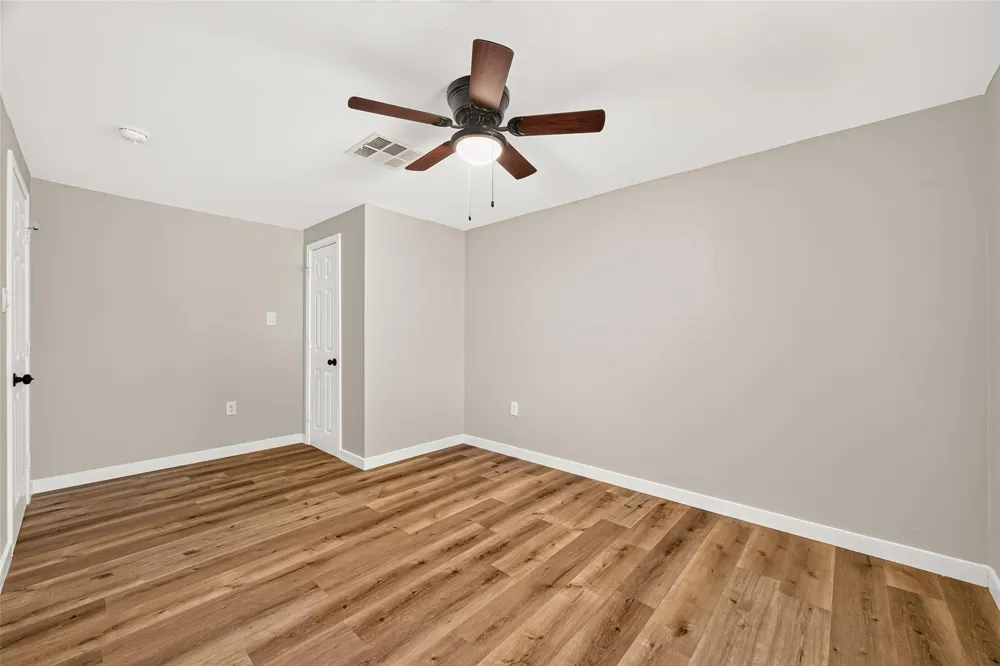 111 4th Street La Porte, TX 77571
