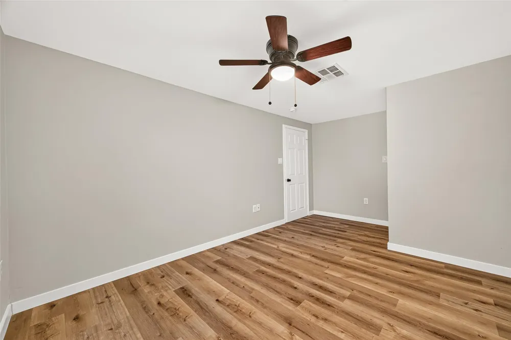 111 4th Street La Porte, TX 77571