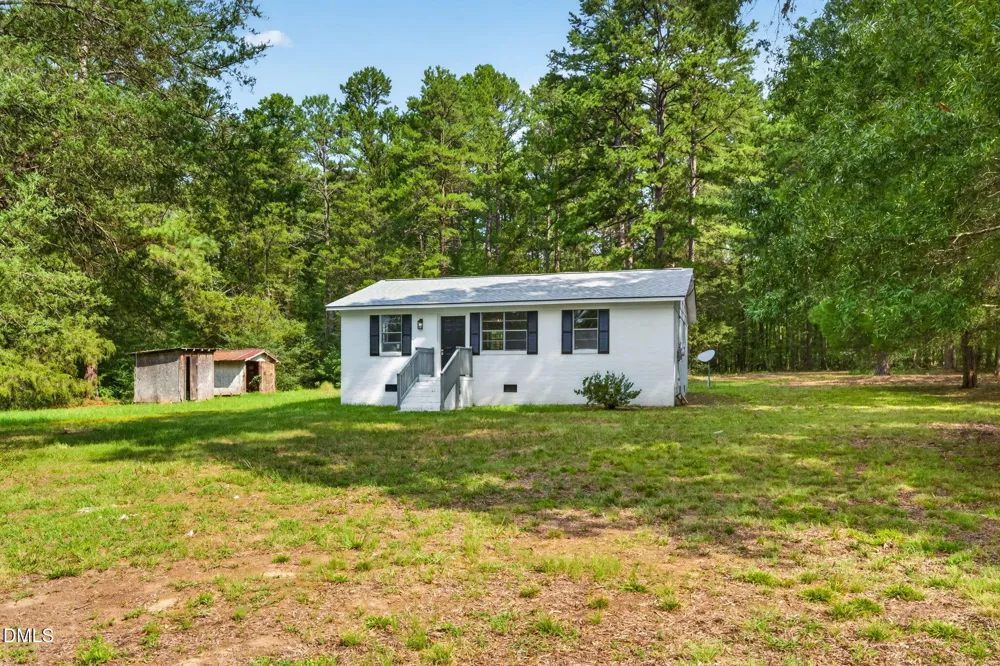 3629 Plantation Road Bullock, NC 27507