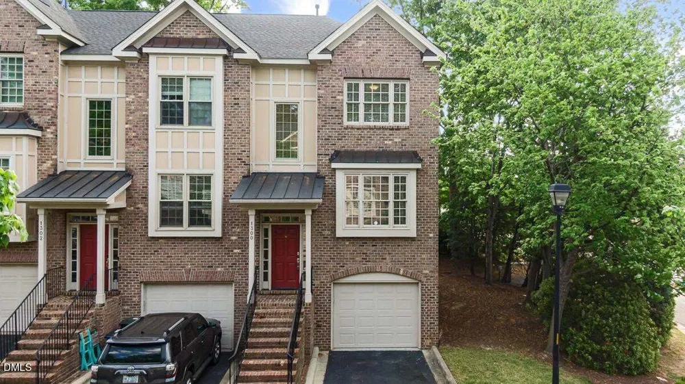 1300 Cameron View Court Raleigh, NC 27607