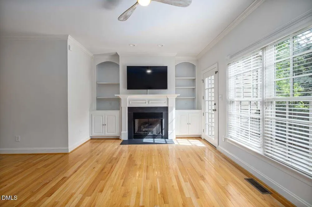 1300 Cameron View Court Raleigh, NC 27607