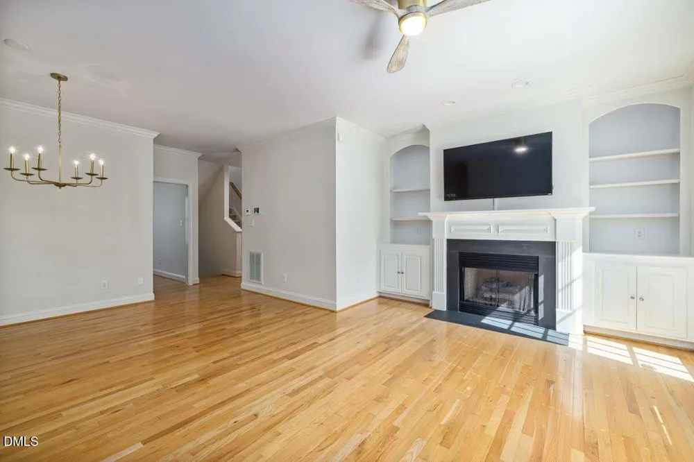1300 Cameron View Court Raleigh, NC 27607