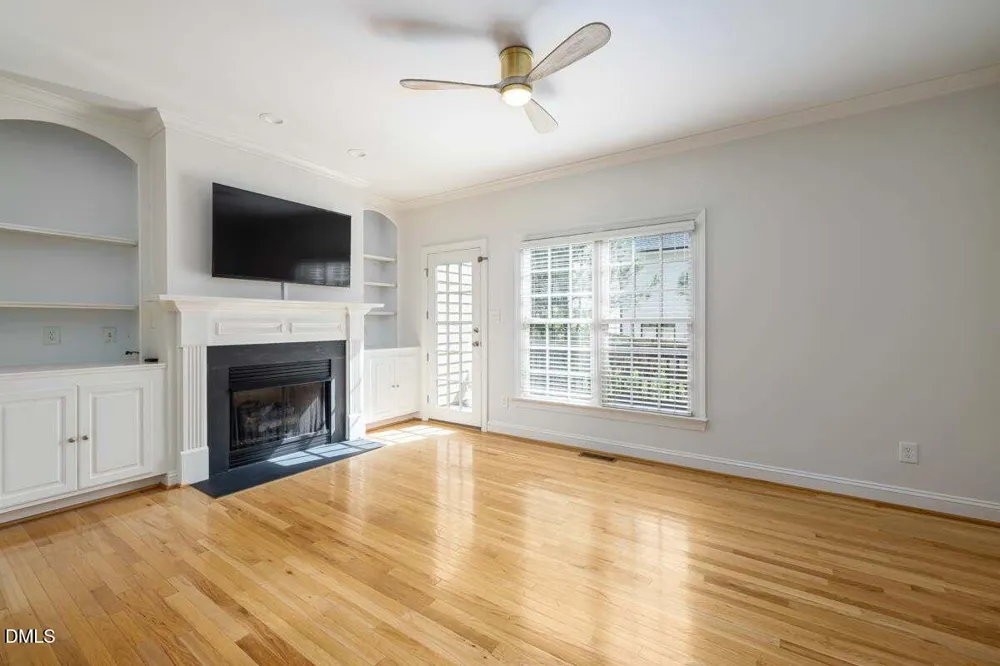 1300 Cameron View Court Raleigh, NC 27607