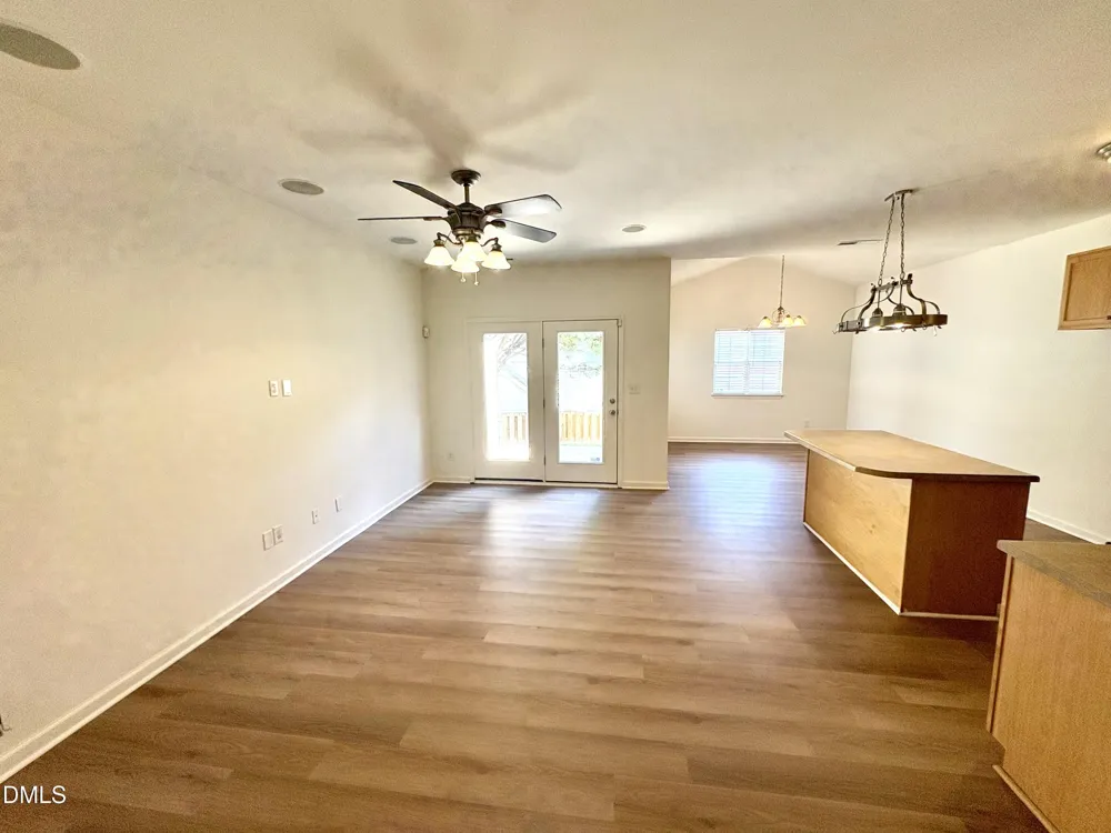 255 Plaza Drive #E Chapel Hill, NC 27517
