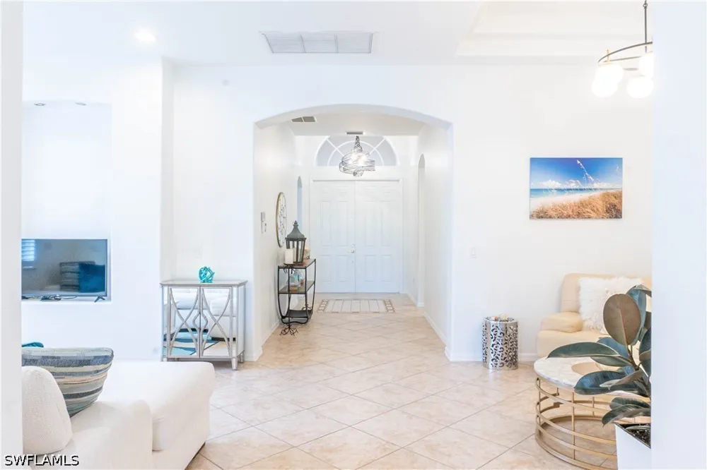 Mirror Court Naples, FL 34114