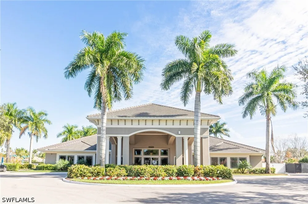 Mirror Court Naples, FL 34114
