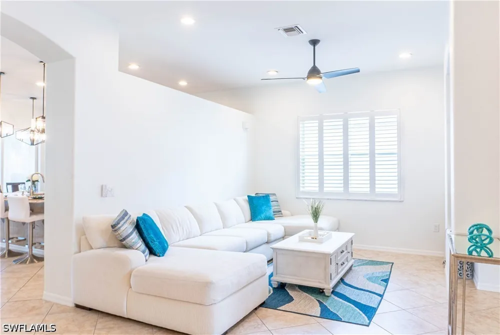Mirror Court Naples, FL 34114