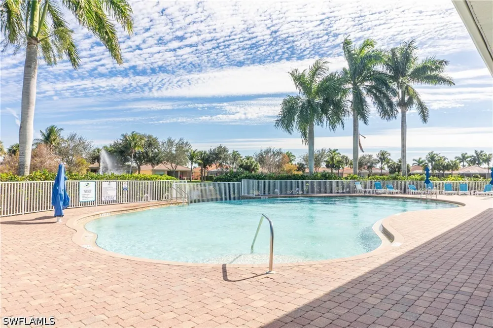 Mirror Court Naples, FL 34114