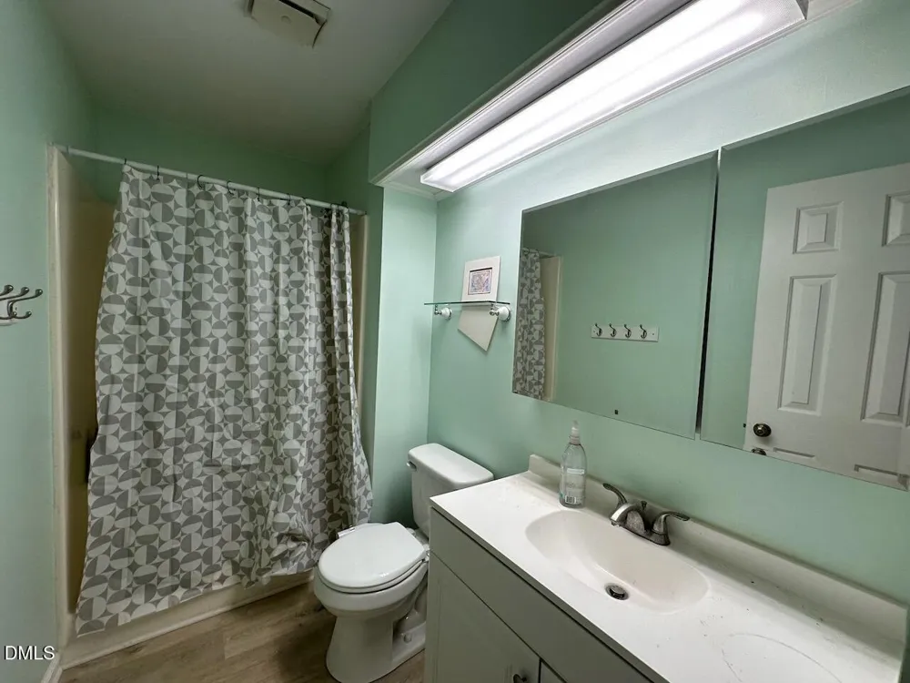 5400 Pine Top Circle Raleigh, NC 27612