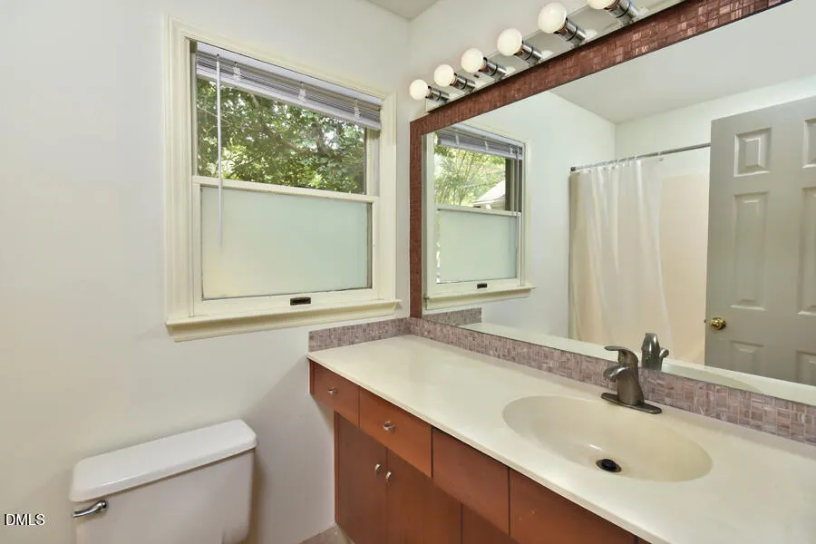 102 Mallard Court Chapel Hill, NC 27517