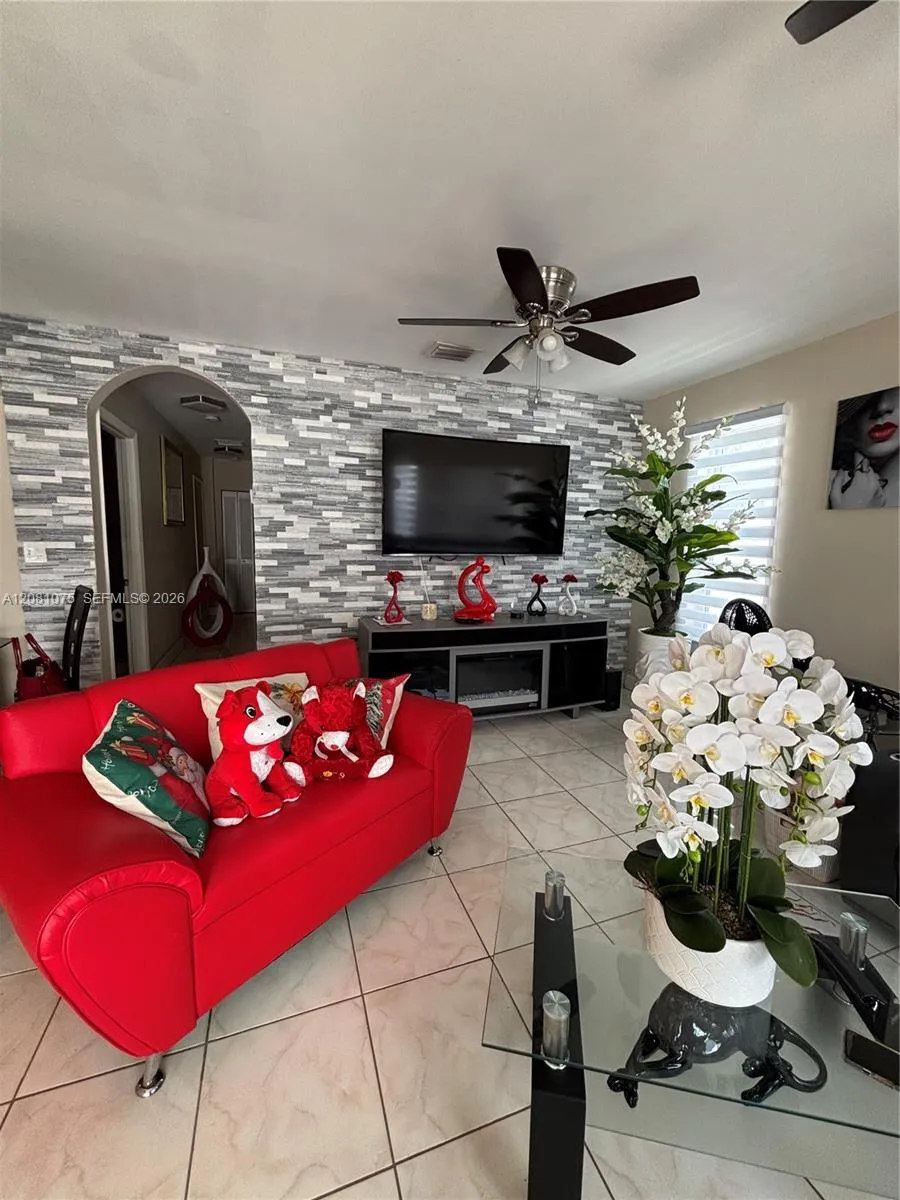 502 NW 7th Ave Homestead, FL 33030