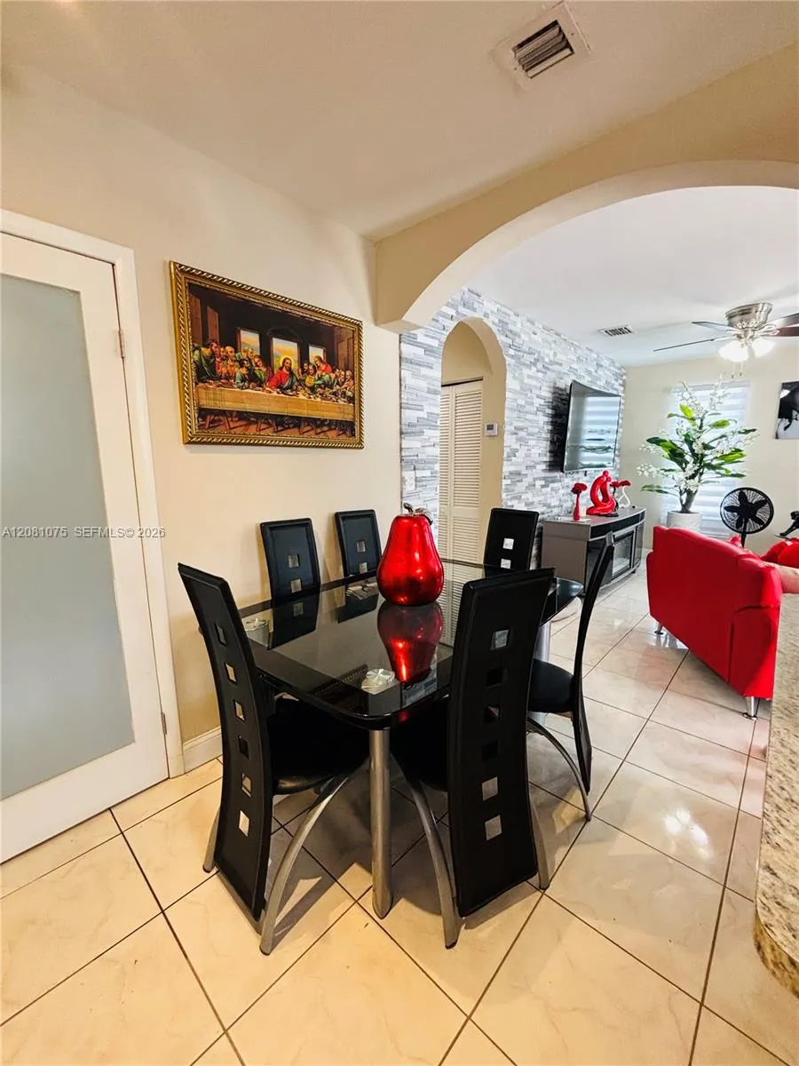 502 NW 7th Ave Homestead, FL 33030