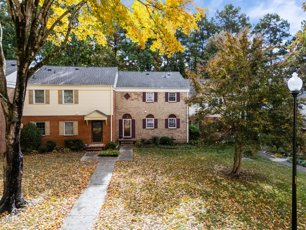 6423 New Market Way Raleigh, NC 27615