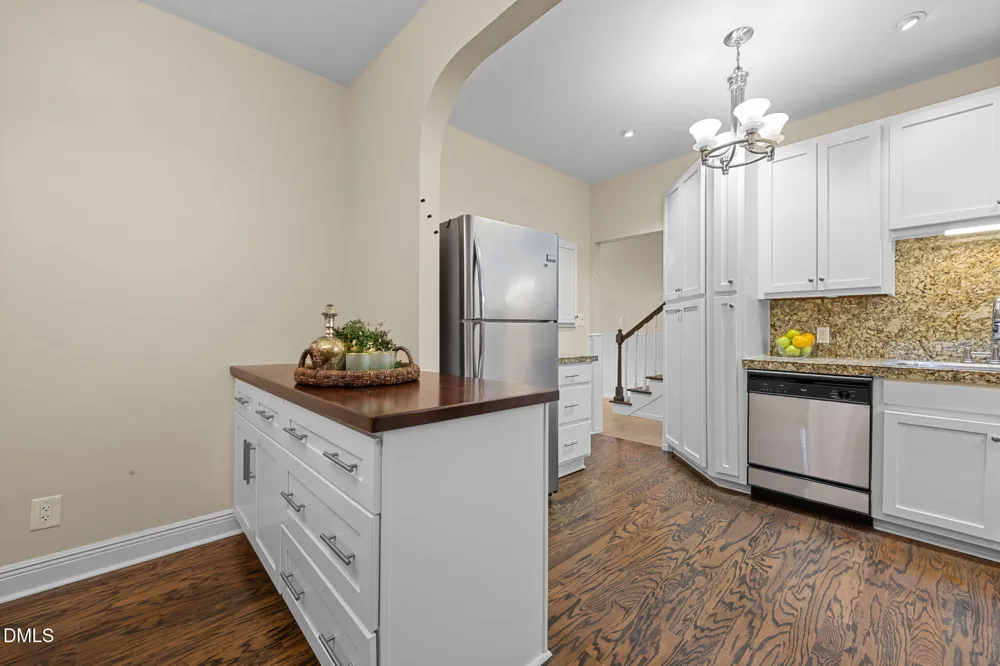 6423 New Market Way Raleigh, NC 27615