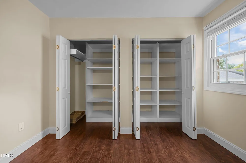 6423 New Market Way Raleigh, NC 27615